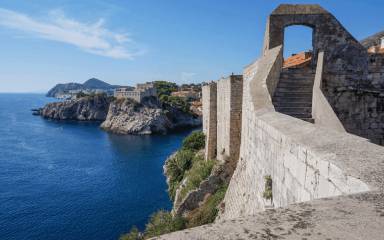 group-city-walls-walking-tour-with-dubrovnik-pass-included