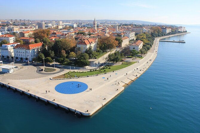 group-history-walking-tour-in-zadar-old-town