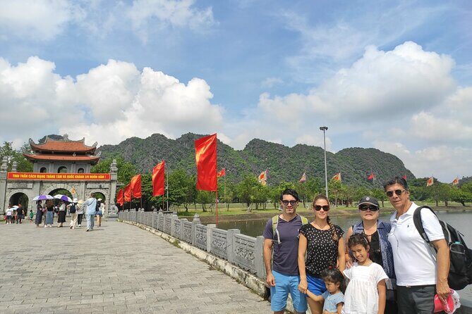 GROUP/PRIVATE Day Tour Visit Incense Village & Tam Coc Boat Trip - What Does This Tour Really Offer?