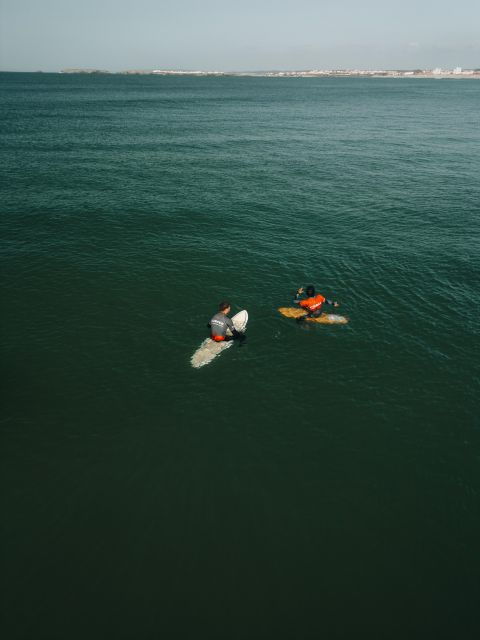 group-surf-class-in-peniche-with-pksc