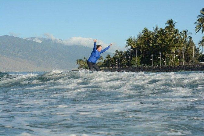 group-surf-lesson-for-beginners-in-kihei-at-kalama-park