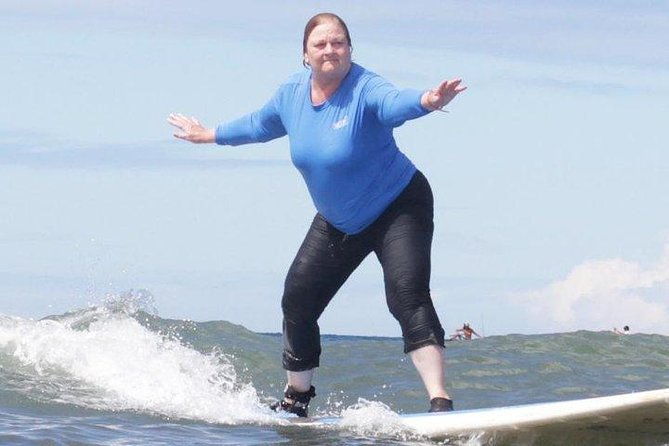 group-surf-lesson-for-beginners-in-kihei-at-kalama-park