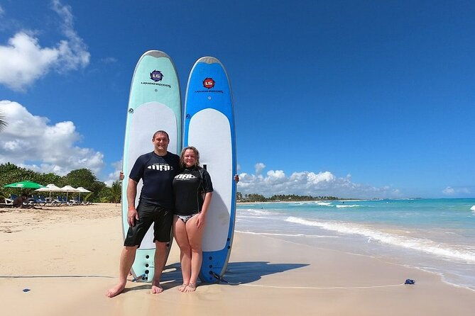 group-surf-lessons-at-macao-surf-camp-punta-cana-surfing