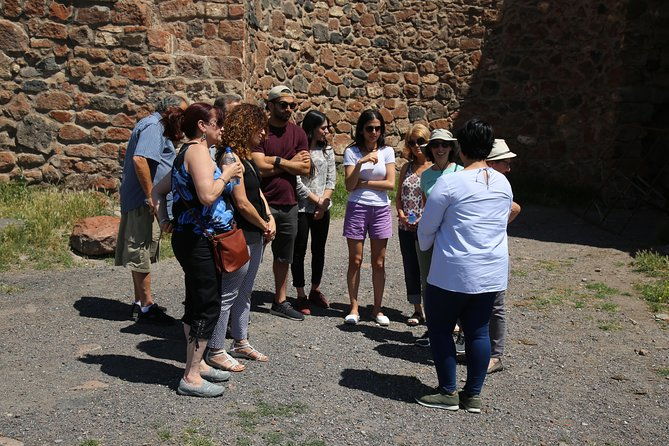 group-tour-gyumri-urban-life-museum-black-fortress-old-town-harichavank