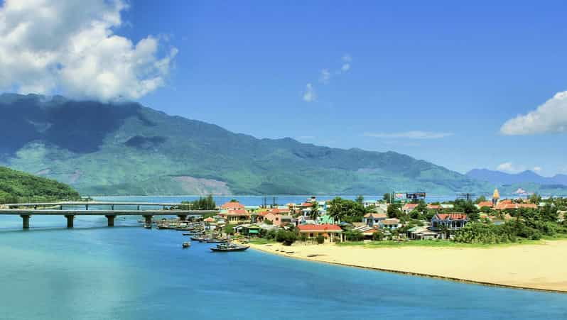 group-tour-hue-city-full-day-from-hoi-an-da-nang