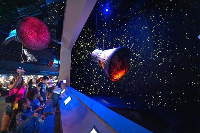 group-tour-nasa-space-center-guided-by-a-real-rocket-scientist