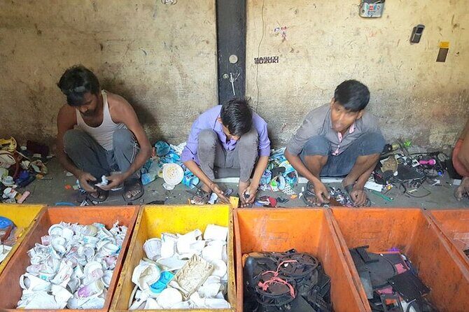 Group Tour of Dharavi Slum walk with local Guide - The Sum Up