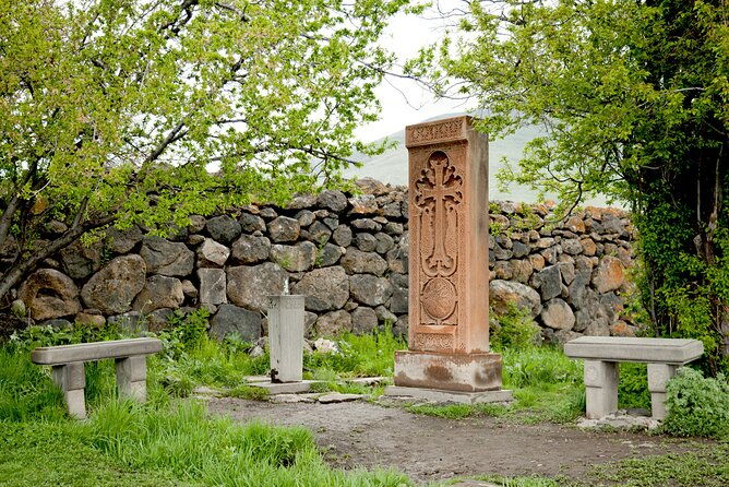 group-tour-saghmosavank-wine-yard-echmiadzin-zvartnots