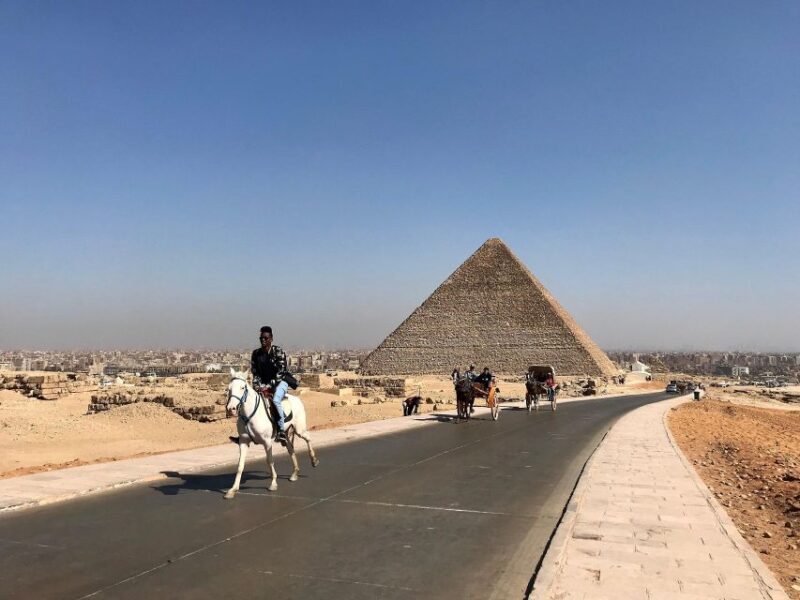 Group Tour to Giza Pyramids Included Pick up & Drop Off - Who Should Consider This Tour?