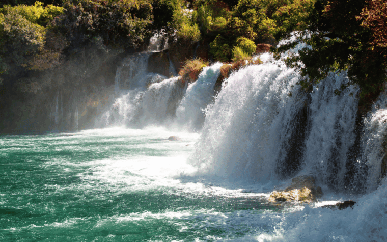 group-tour-to-krka-waterfalls-from-split
