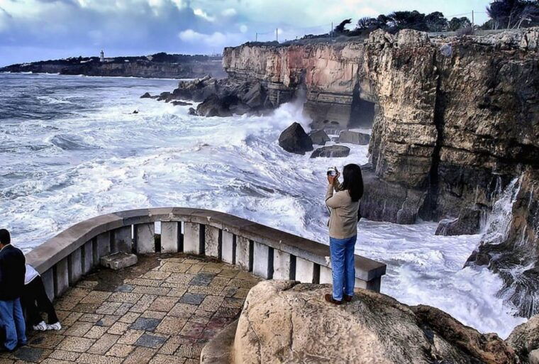 group-tour-to-sintra-and-cascais-departing-from-lisbon