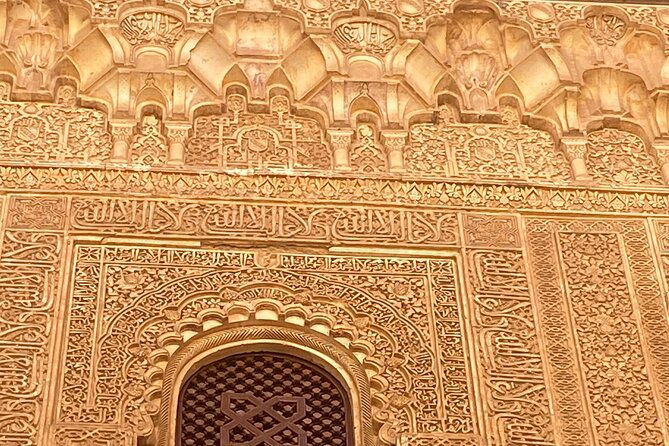 group-visit-to-the-alhambra-and-generalife-tickets-included
