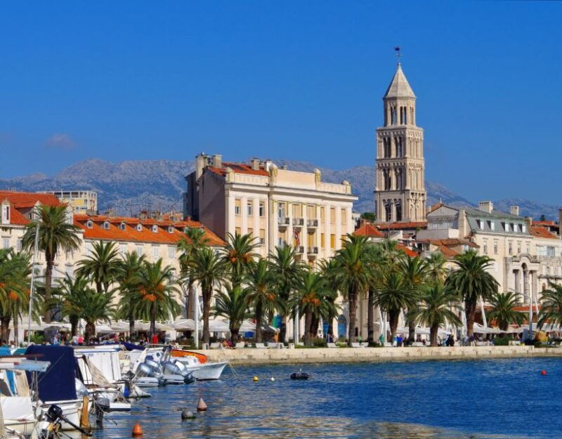 group-walking-tour-split-old-city-diocletians-palace