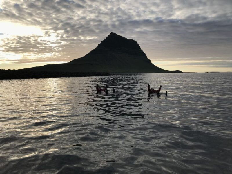 grundarfjordur-midnight-sun-kayaking-adventure