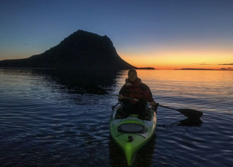 grundarfjordur-midnight-sun-kayaking-adventure