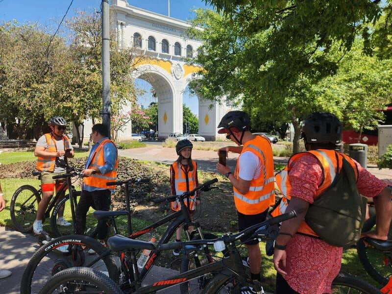 guadalajara-bicycle-tour-of-the-city-visiting-places-of-interest