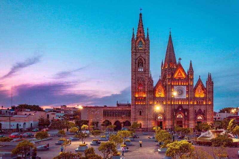 guadalajara-guided-tlaquepaque-night-tour-with-hotel-pickup