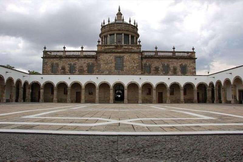 guadalajara-highlights-walking-tour-with-a-guide