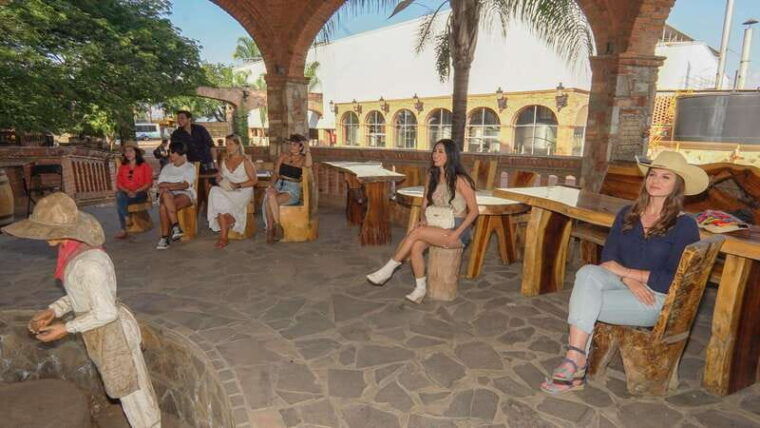 guadalajara-premium-tequila-tour-with-tastings-and-pairings