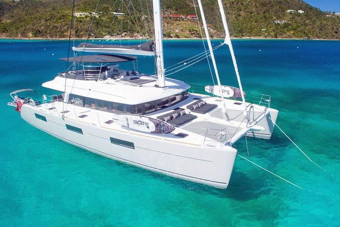 guanabara-bay-catamaran-tour-in-rio-de-janeiro-with-transfer