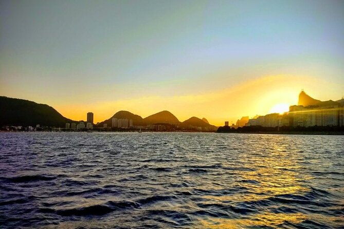 guanabara-bay-catamaran-tour-in-rio-de-janeiro-with-transfer