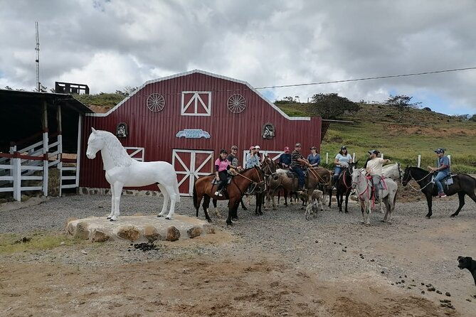 guanacaste-full-day-explore-nature-horse-sloth-and-waterfalls