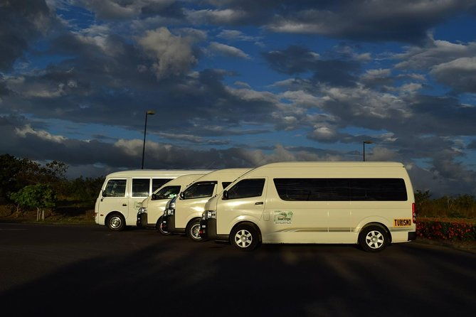 guanacaste-lir-airport-to-secrets-papagayo-resort-roundtrip