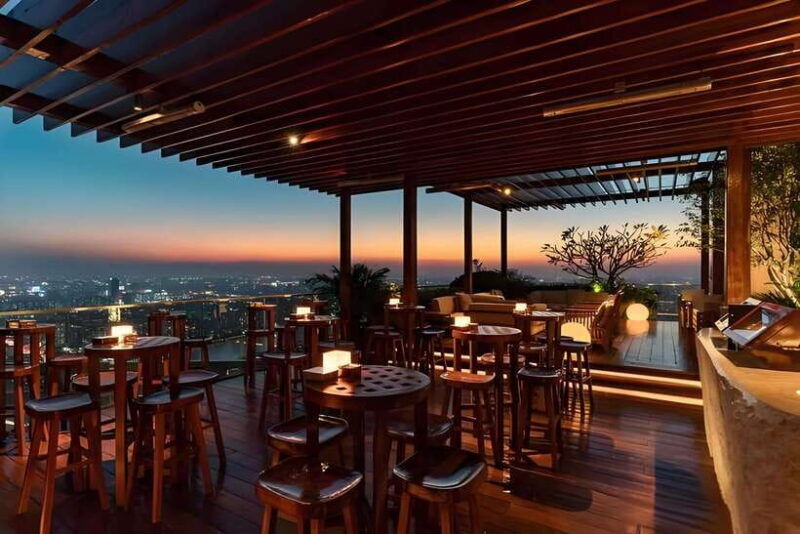 guangzhou-70-floor-rooftop-openair-bar-sunset-light-show