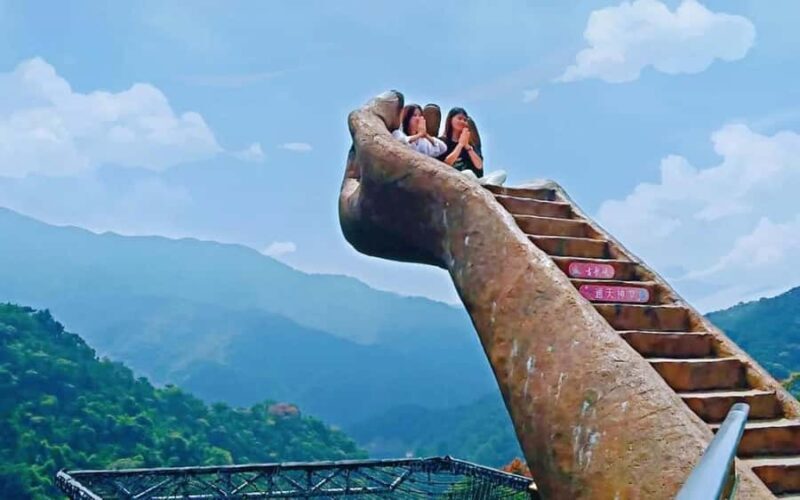 Guangzhou Day Tour: Qingyuan Glass Bridge, Underground River - An In-Depth Look at the Experience