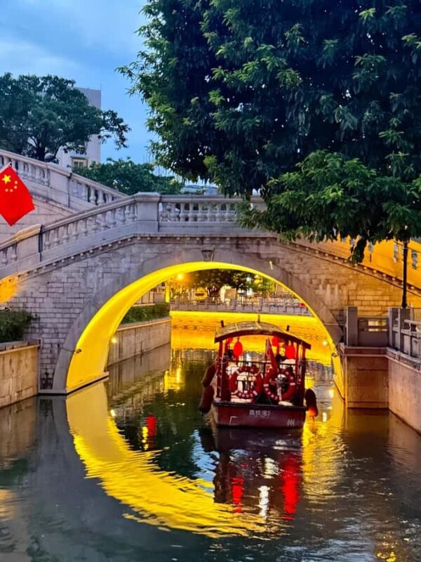 Guangzhou Heritage Private Tour: Cruise, Clan Temple & Opera - Yongqingfang Neighborhood: Waterways and Local Life