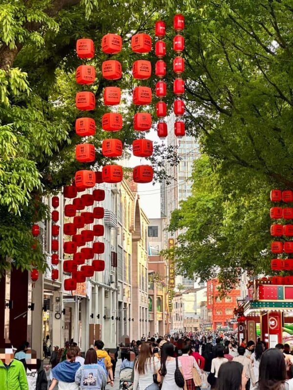Guangzhou: Modernity, Markets, Tángshu, Temple & Sachet DIY - Tasting Traditional Cantonese Desserts