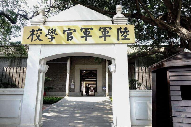 guangzhou-private-one-day-tailored-tour-in-flower-city