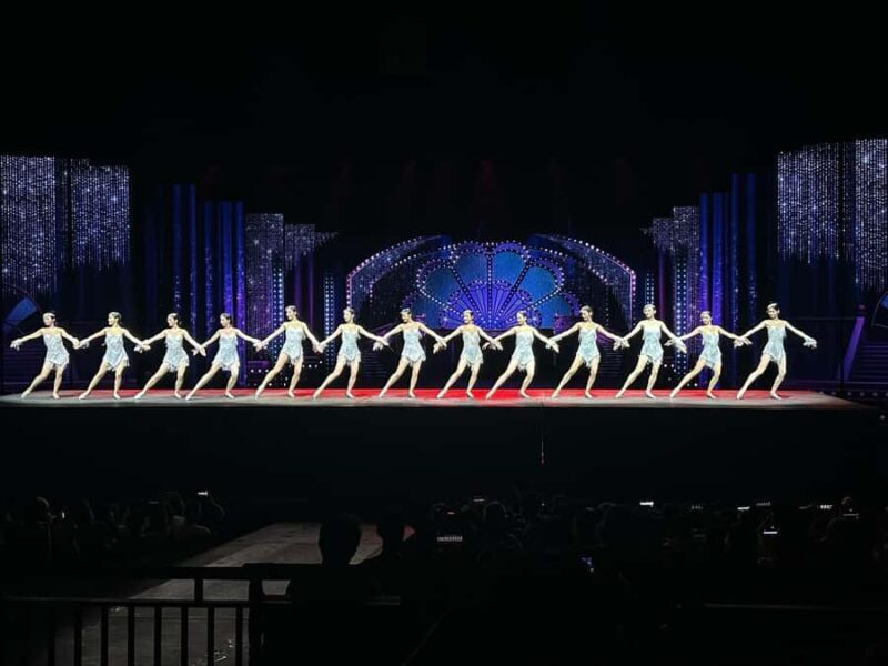 Guangzhou: The Legend of Romance Show Ticket - An In-Depth Look at the Experience