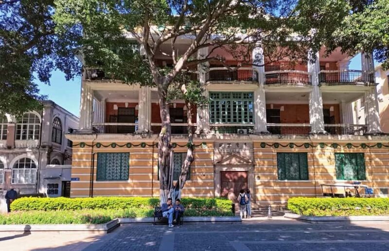 Guangzhou: Thirteen Hongs Museum & Shamian Island Tour - An In-Depth Look at the Experience