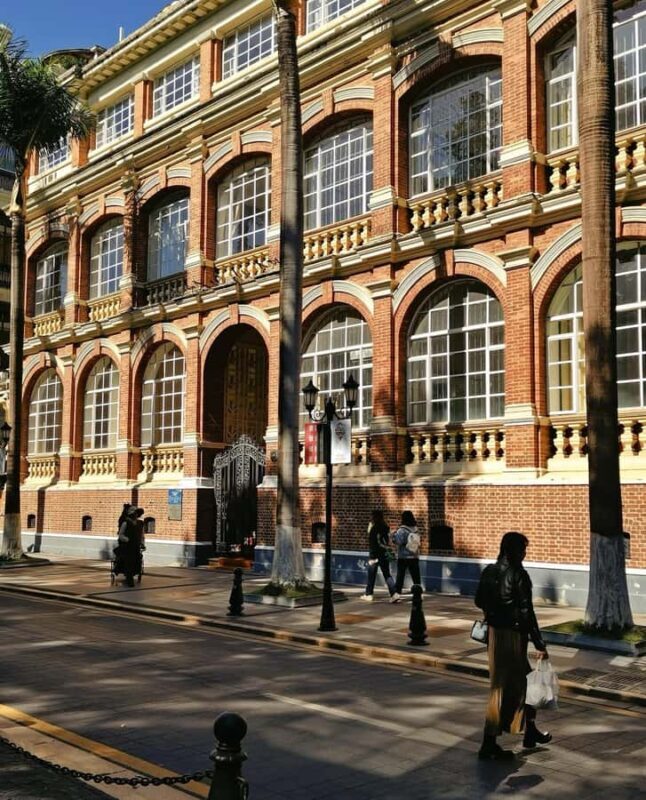 Guangzhou: Thirteen Hongs Museum & Shamian Island Tour - Authentic Local Insight from Reviews