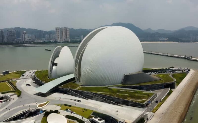 Guangzhou to Zhuhai 1 Day Tour: Discover Coastal Charms - Key Points