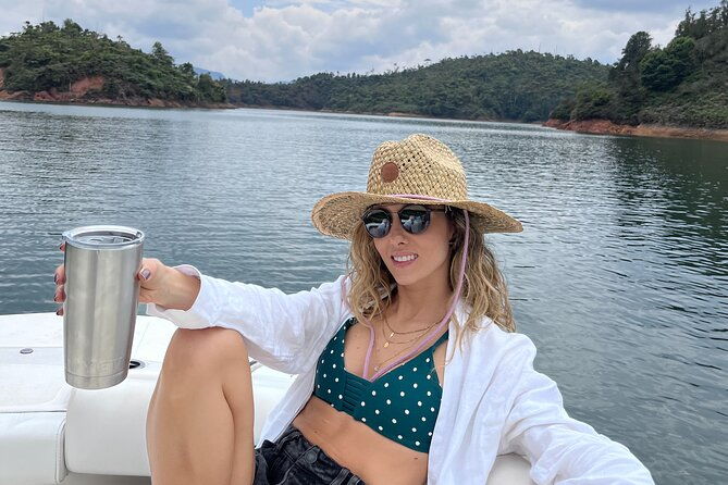 guatape-and-el-penol-town-and-dam-tour-from-medellin