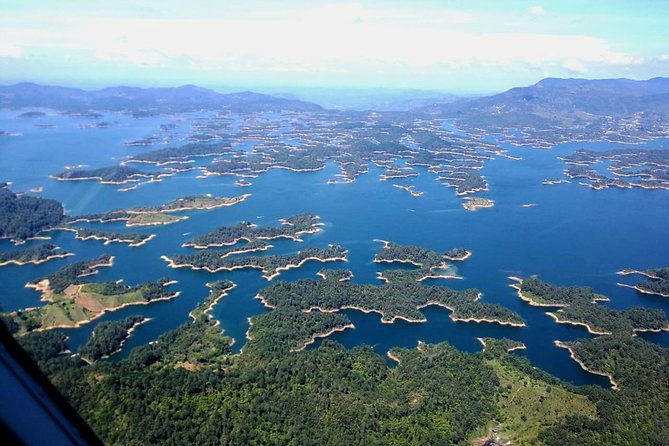 guatape-helicopter-tour
