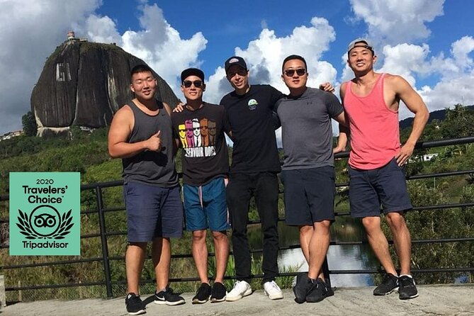 guatape-horseback-andes-paradise-with-el-penol-rock