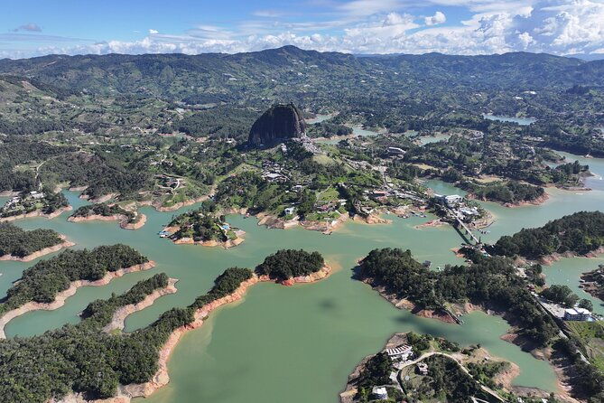 guatape-lakeside-adventures