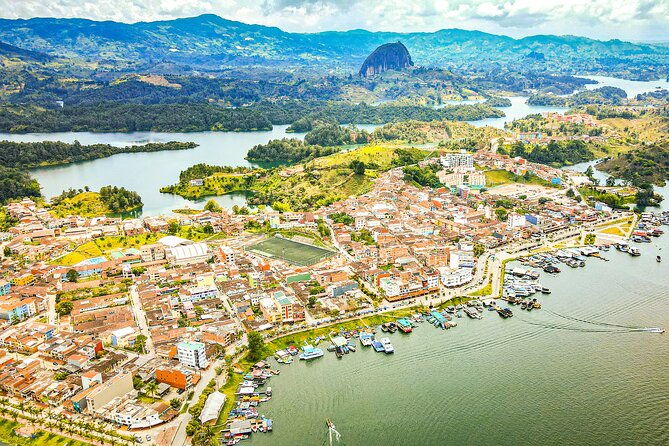 guatape-lakeside-adventures