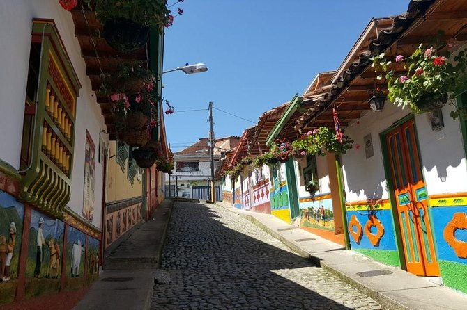 guatape-official-private-tour