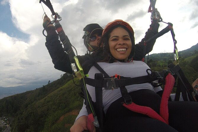 guatape-private-adventure-tour-with-paragliding