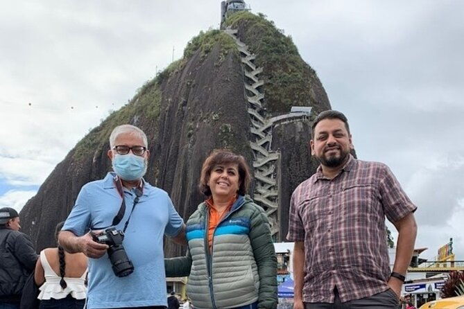 guatape-private-adventure-tour-with-paragliding