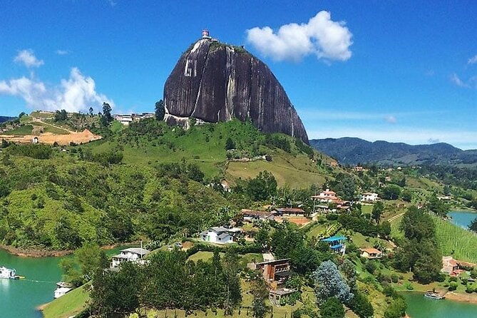 guatape-private-tour-farm-boat-ride-la-piedra-and-more