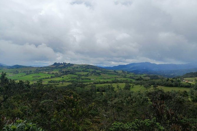 guatavita-and-salt-cathedral-group-tour-and-daily-departure-2