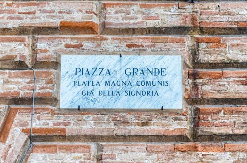 gubbio-old-town-guided-walking-tour-with-piazza-grande