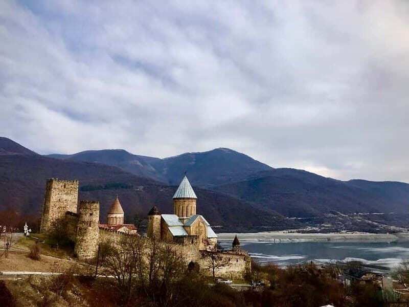 Gudauri and Kazbegi: Private Day Trip from Tbilisi - Transportation and Group Experience