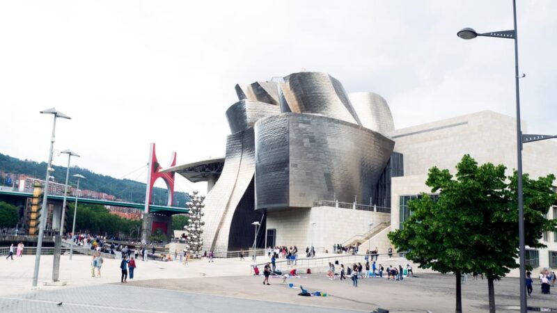guggenheim-art-explained-by-artists