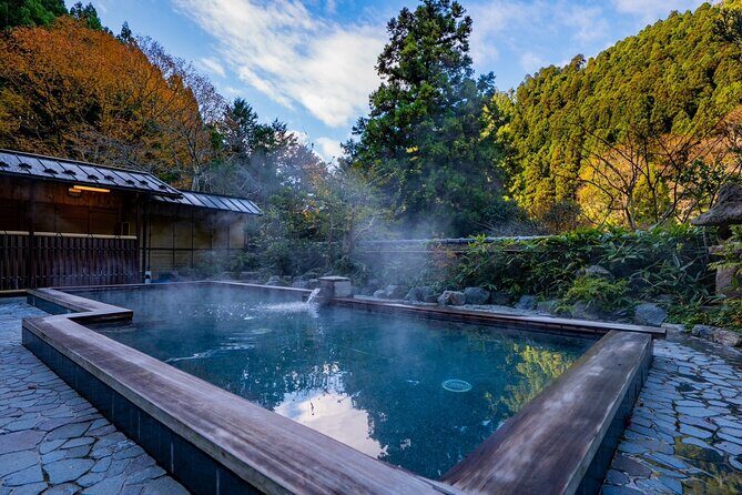 Guide tour of Japanese bathing culture at Kurama onsen - Quick Overview